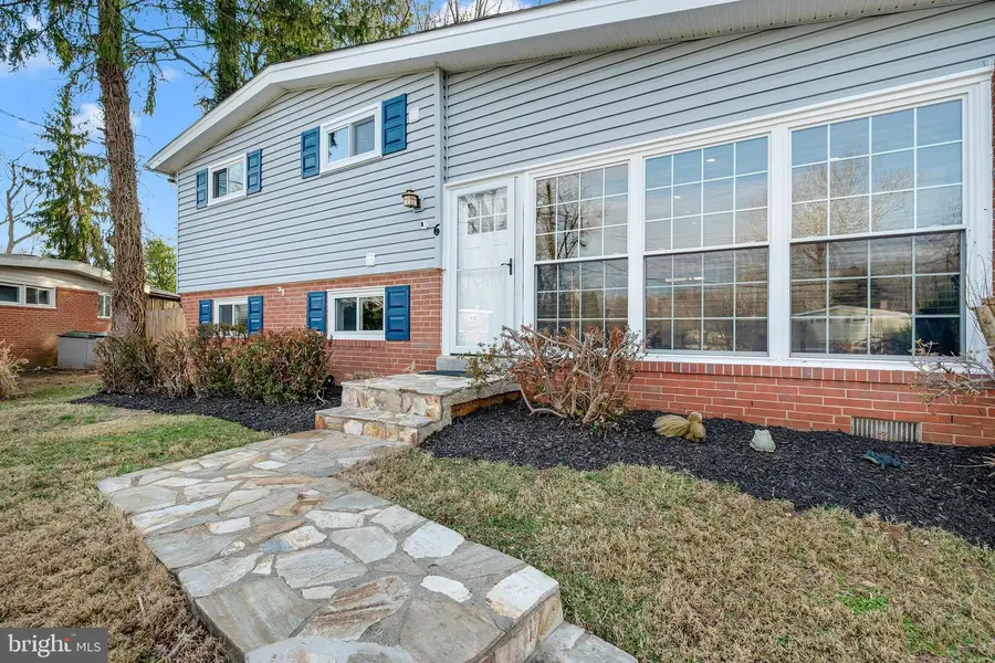 6 Marcia Ct, Rockville, MD 20851 - #3