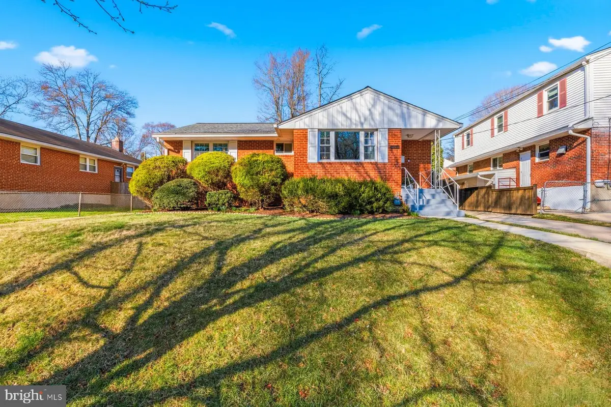 12514 Turkey Branch Pkwy, Rockville, MD 20853 - #1