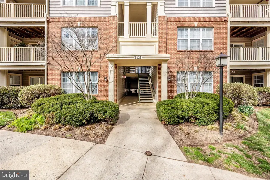 125 Timberbrook Ln #102, Gaithersburg, MD 20878 - #2