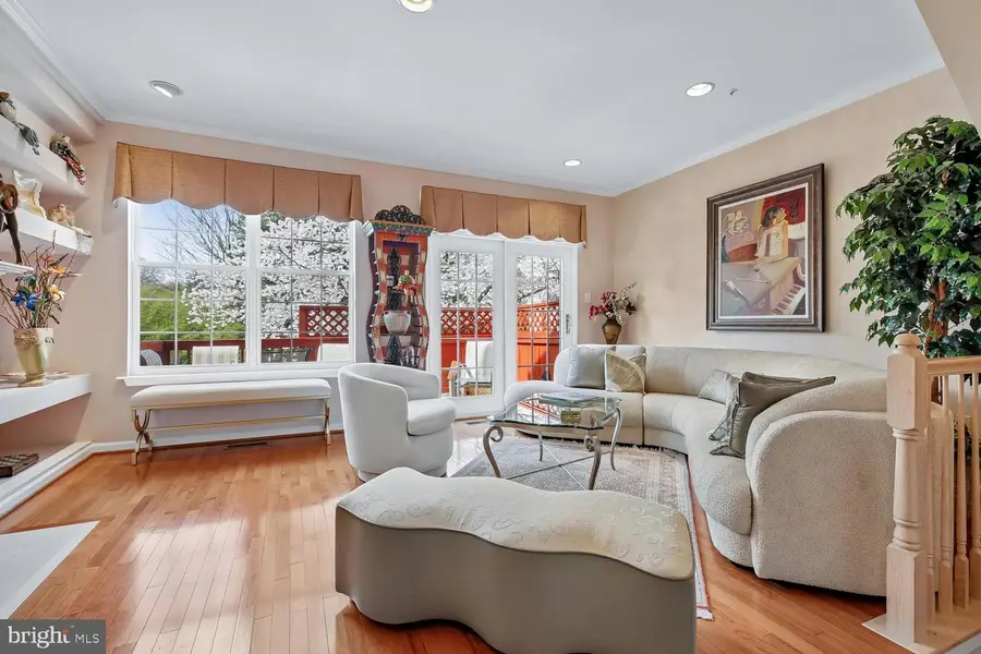 9752 Athletic Way, Gaithersburg, MD 20878 - #2