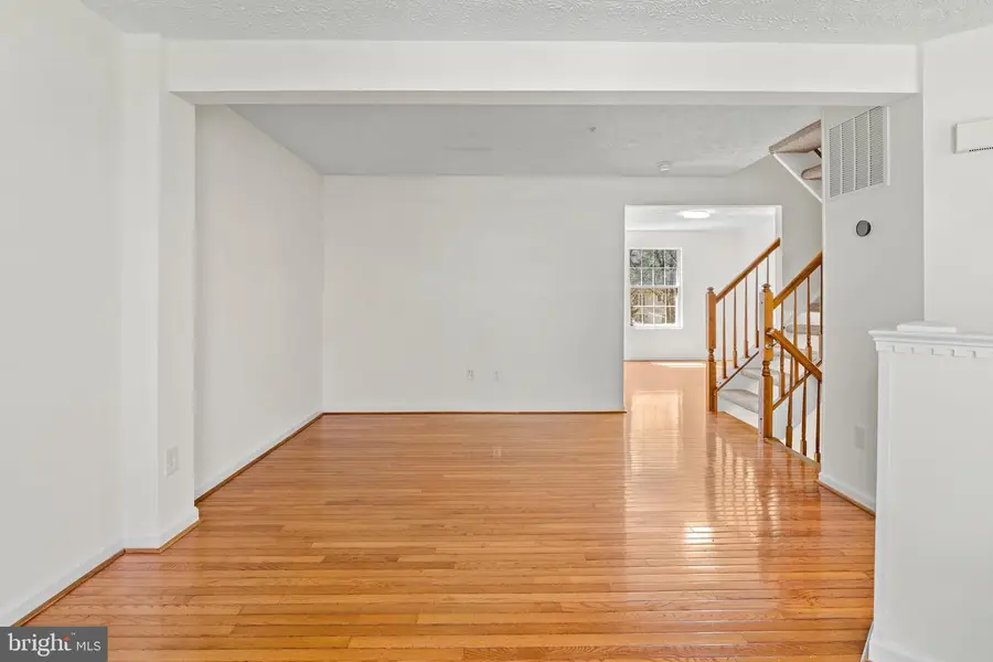 12002 Cherry Blossom Pl, Gaithersburg, MD 20878 - #3