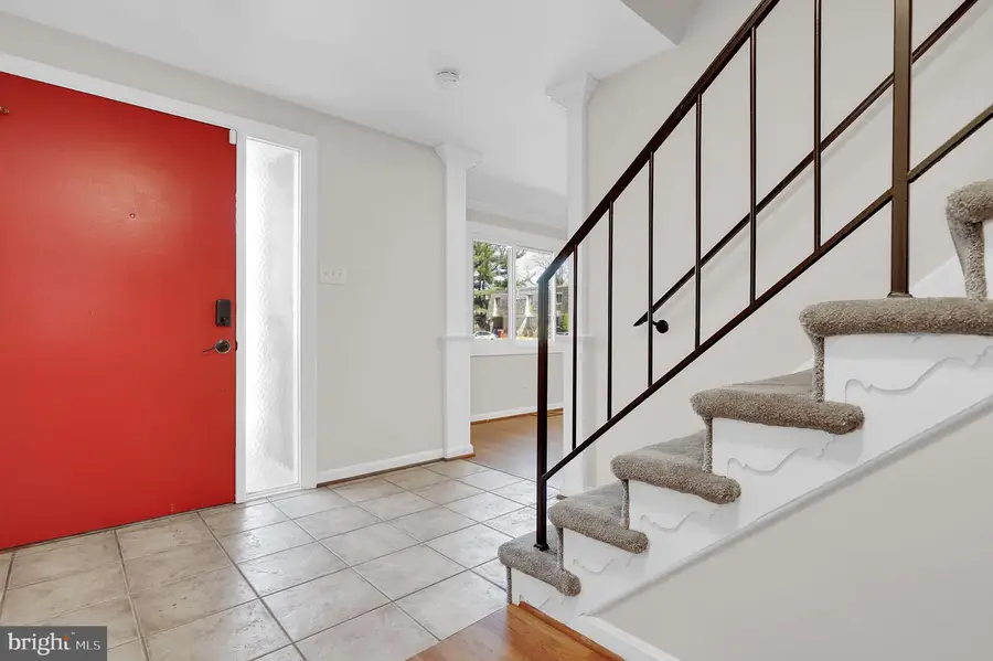 19103 Capehart Dr, Montgomery Village, MD 20886 - #3