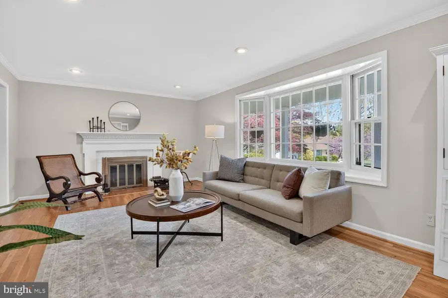 7 Greenlane Ct, Potomac, MD 20854 - #3