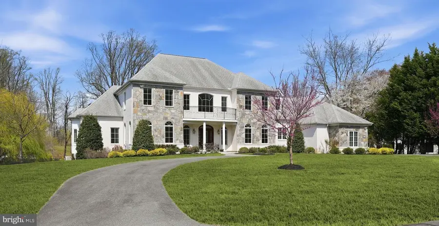 10708 Lockland Rd, Rockville, MD 20854 - #2