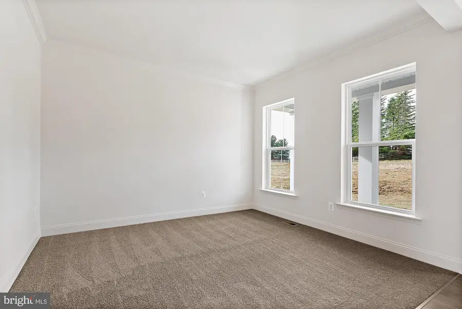 20821 Brooke Knolls Rd, Gaithersburg, MD 20882 - #3