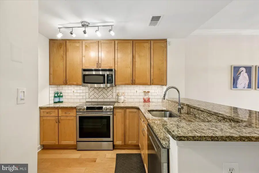 801 Pleasant Dr #80111, Rockville, MD 20850 - #3