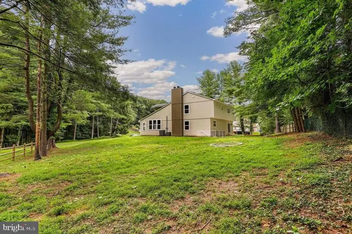 17616 Garrett Dr, Gaithersburg, MD 20878 - #2