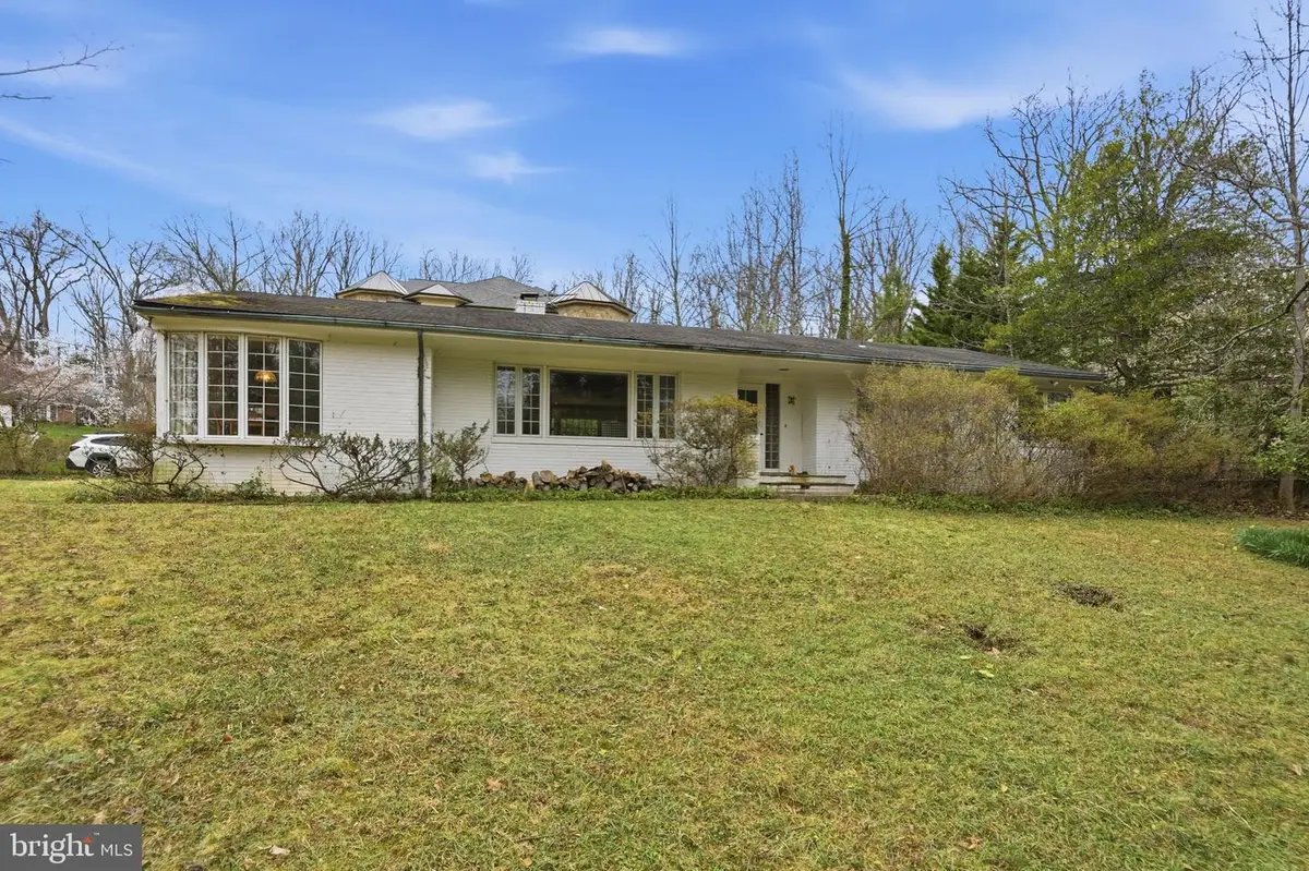 9010 Bradgrove, Bethesda, MD 20817 - #1