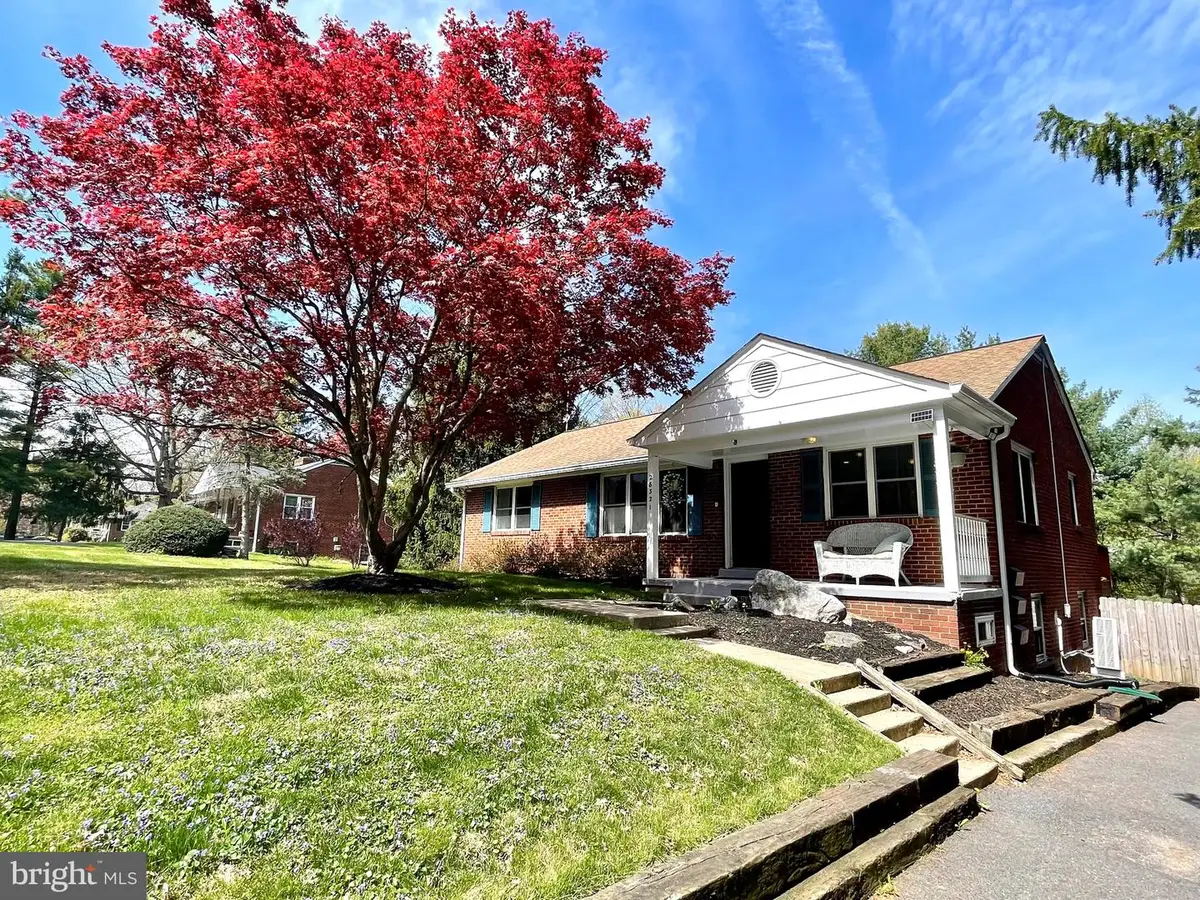 28321 Kemptown Rd, Damascus, MD 20872 - #1