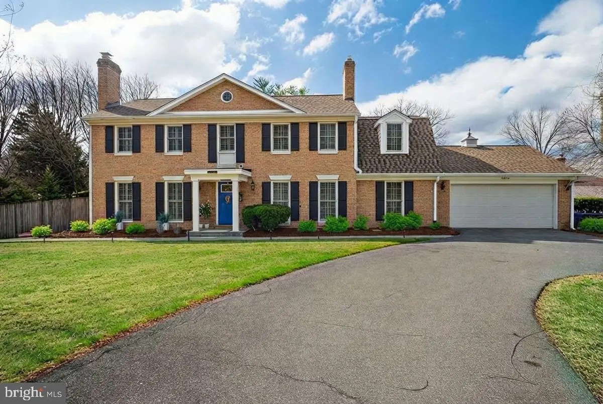 14900 Westbury Rd, Rockville, MD 20853 - #1