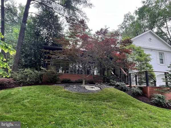 929 Farm Haven Dr, ROCKVILLE, MD 20852