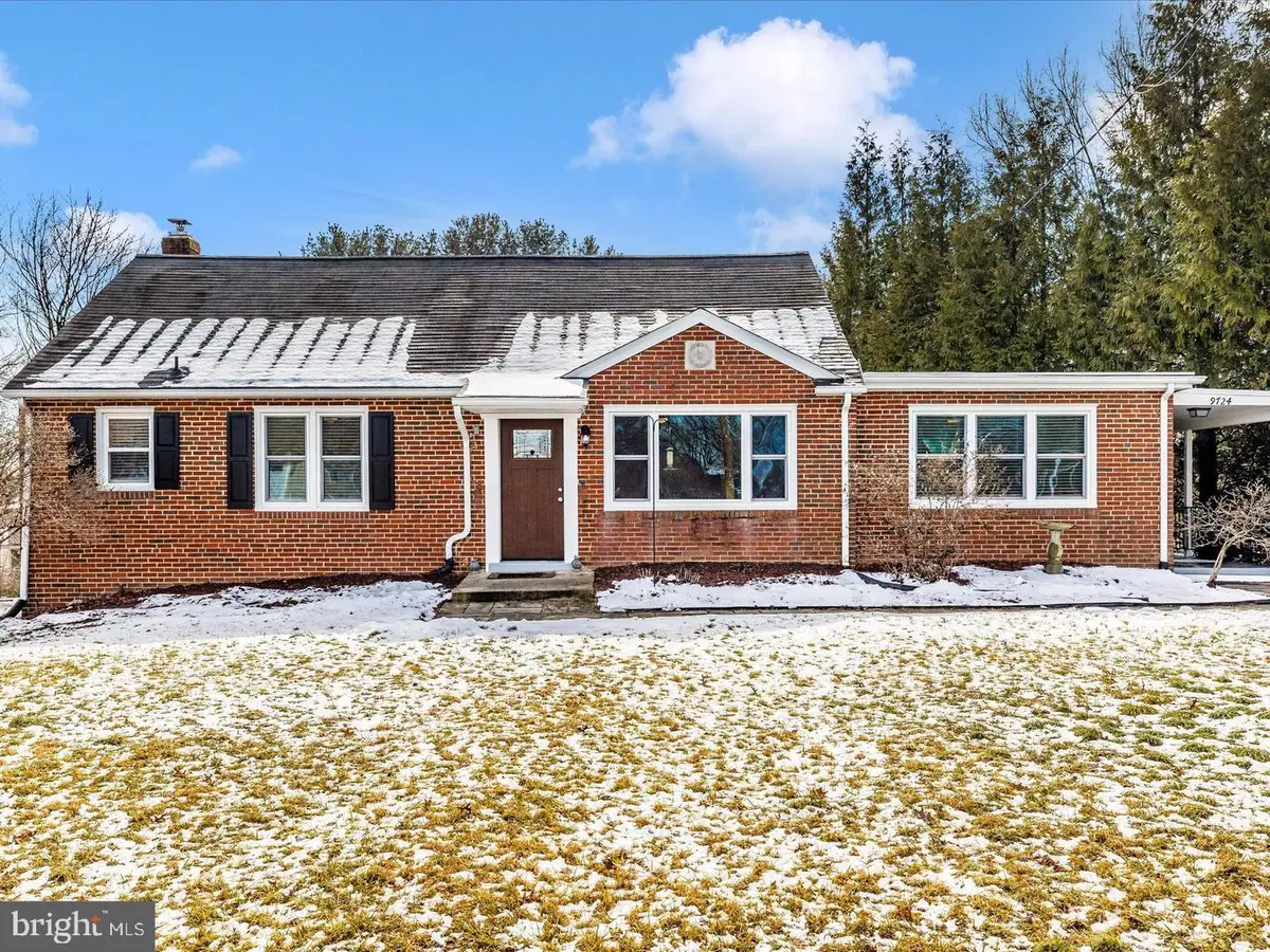 9724 Beall Ave, Damascus, MD 20872 - #1