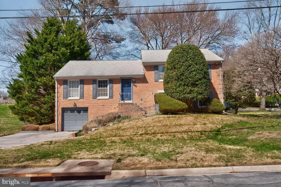 4201 Dunnel Ln, Kensington, MD 20895 - #2