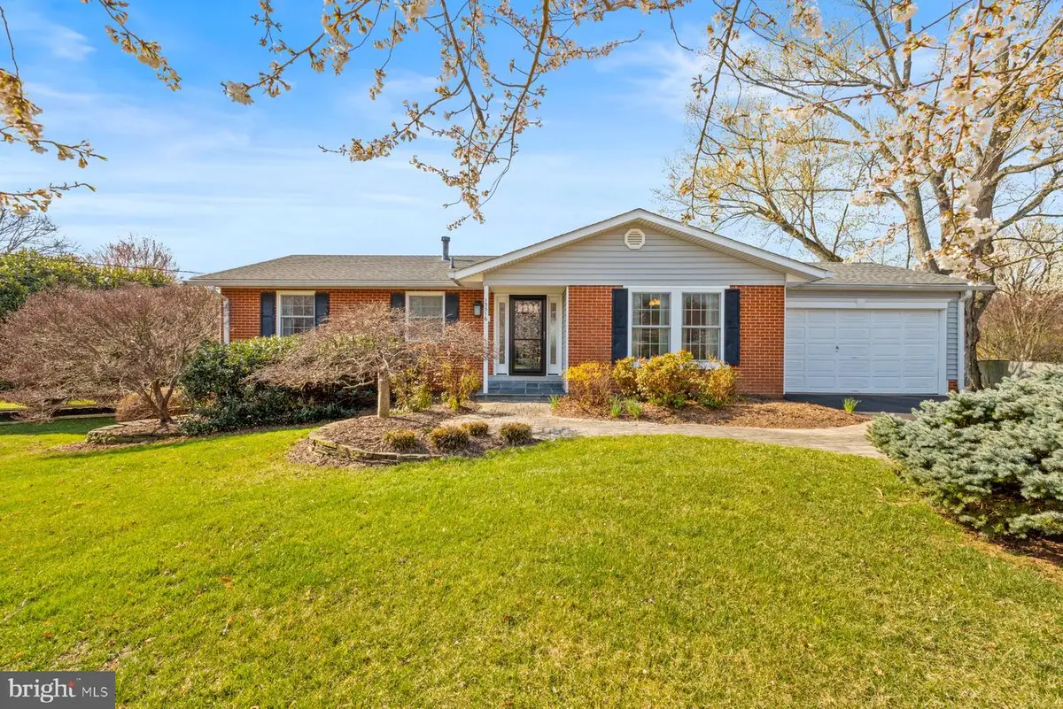 13316 Pepper Ct, Germantown, MD 20874 - #1