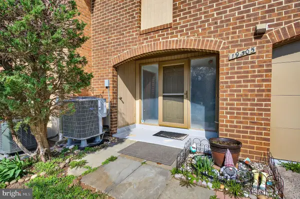 19505 Worsham Ct, MONTGOMERY VILLAGE, MD 20886