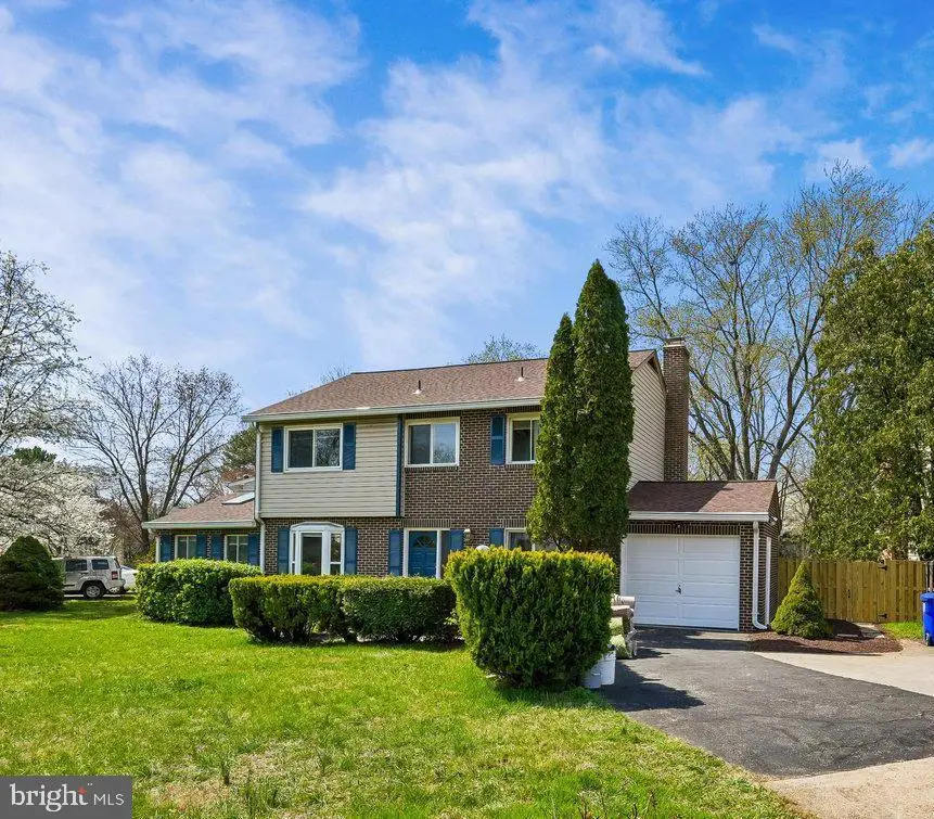 17720 Millcrest Dr, Rockville, MD 20855 - #1