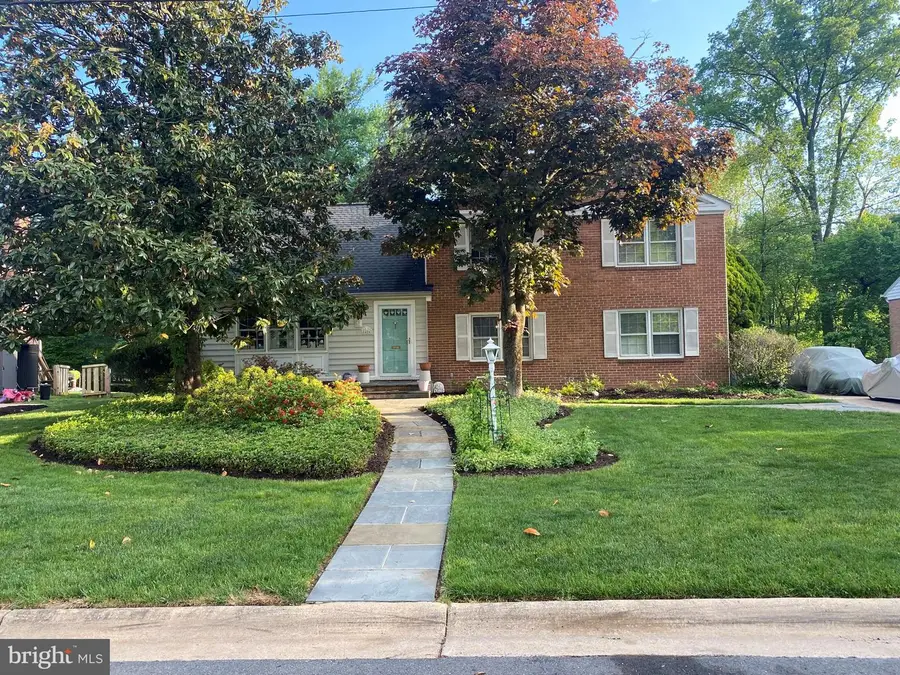 8406 Geneva Mason Rd, Potomac, MD 20854 - #2