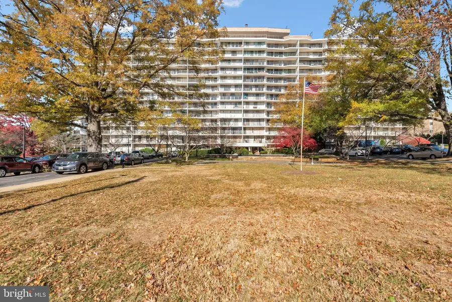 3333 University Blvd W #1008, Kensington, MD 20895 - #3