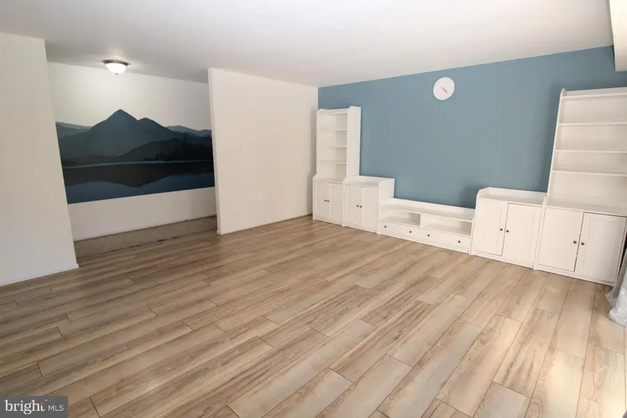 884 Quince Orchard Blvd, Gaithersburg, MD 20878 - #3