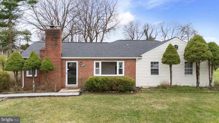 9804 Highview Ave, Damascus, MD 20872 - #2