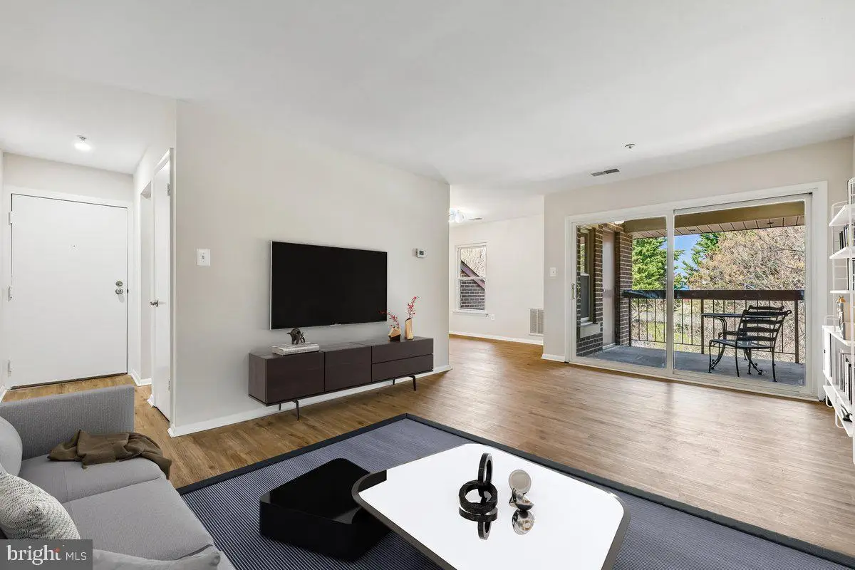 7804 Guildberry Ct #301, Gaithersburg, MD 20879 - #1