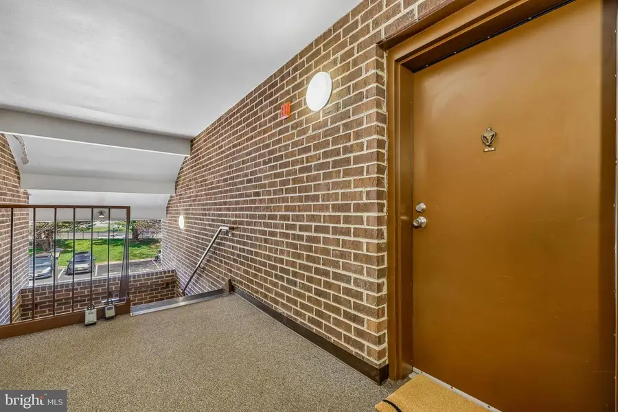 7804 Guildberry Ct #301, Gaithersburg, MD 20879 - #3