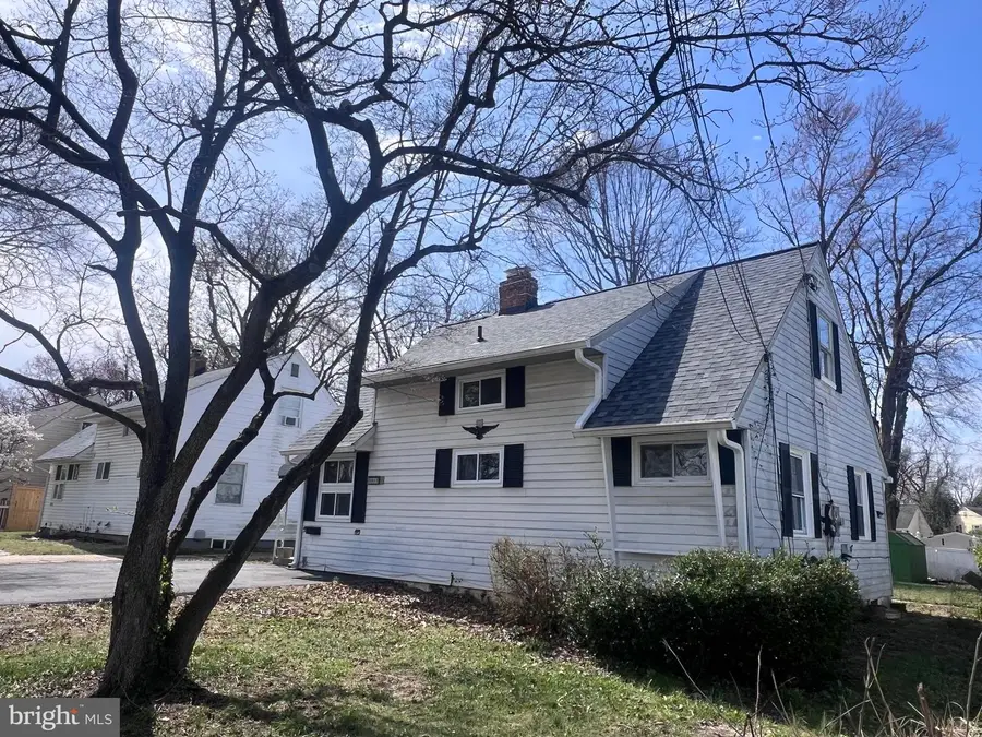 5937 Lemay Rd, Rockville, MD 20851 - #2