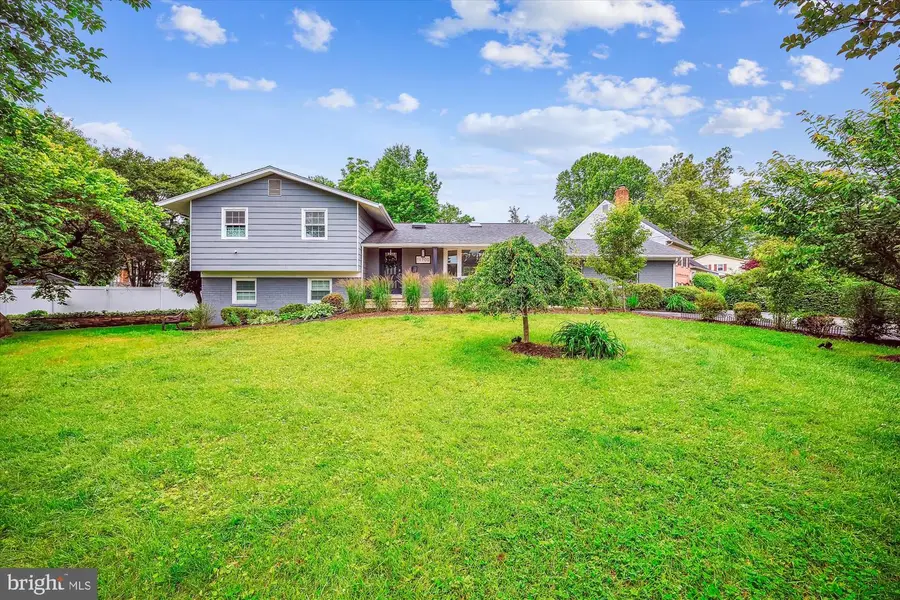 11700 Seven Locks Rd, Potomac, MD 20854 - #2