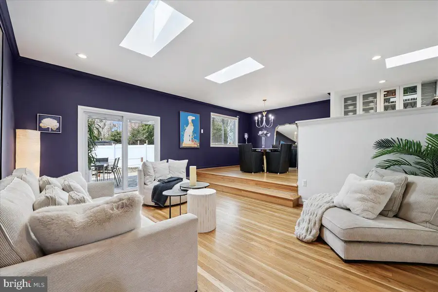 11700 Seven Locks Rd, Potomac, MD 20854 - #3