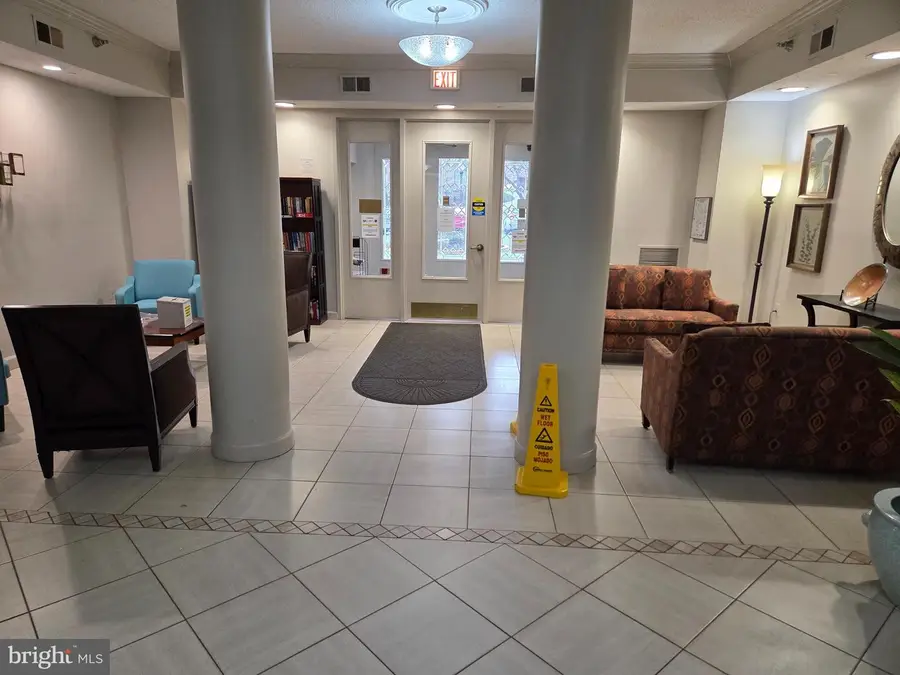 2900 N Leisure World Blvd #212, Silver Spring, MD 20906 - #3