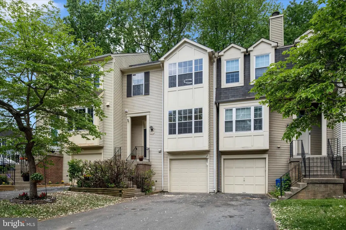 52 Cherry Bend Ct, Germantown, MD 20874 - #1