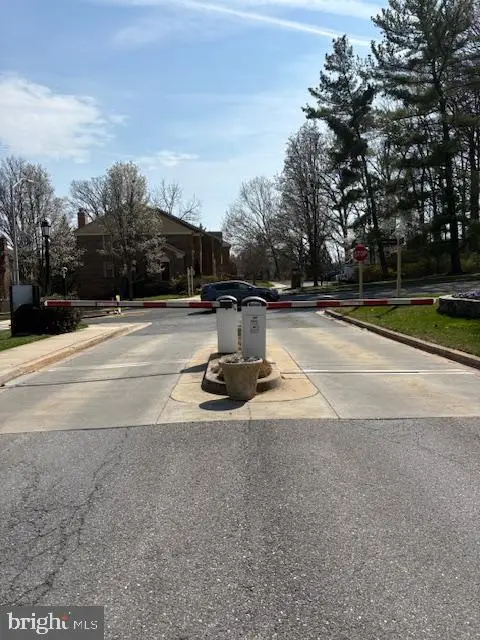 11419 Commonwealth Dr #303, Rockville, MD 20852 - #2