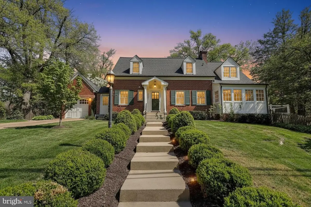 4822 Broad Brook Dr, Bethesda, MD 20814 - #1