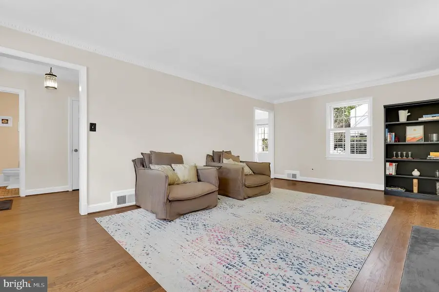 4822 Broad Brook Dr, Bethesda, MD 20814 - #3