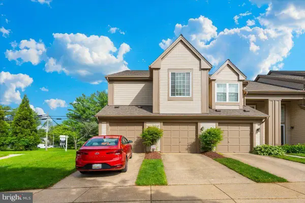 20000 Gateshead Cir #806, GERMANTOWN, MD 20876