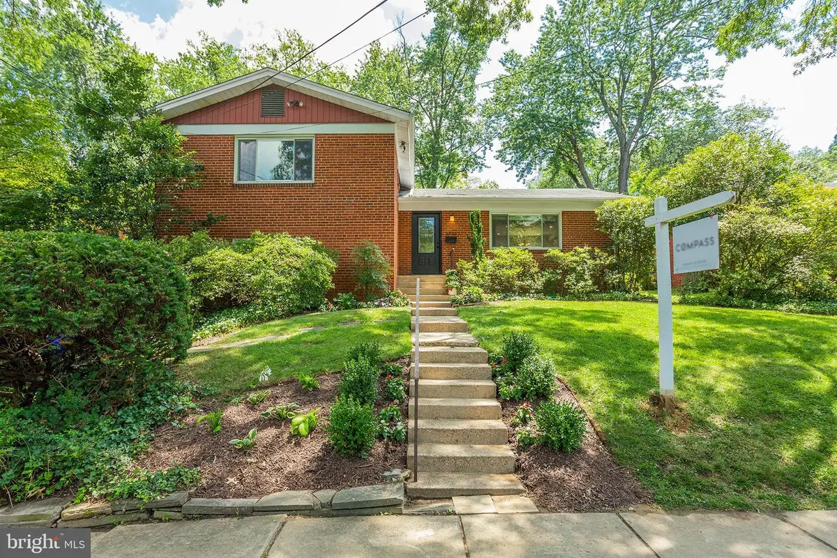 3910 Montrose Drwy, Chevy Chase, MD 20815 - #1