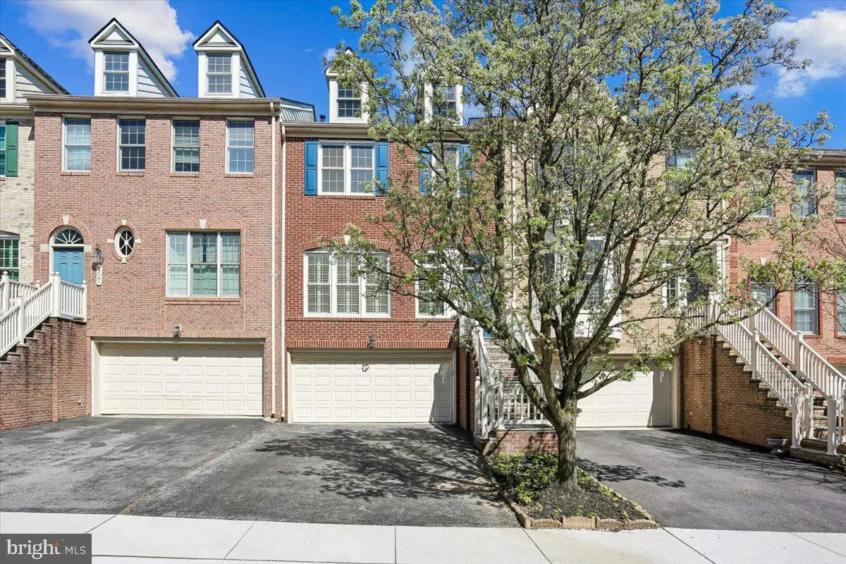 405 Winding Rose Dr, Rockville, MD 20850 - #1