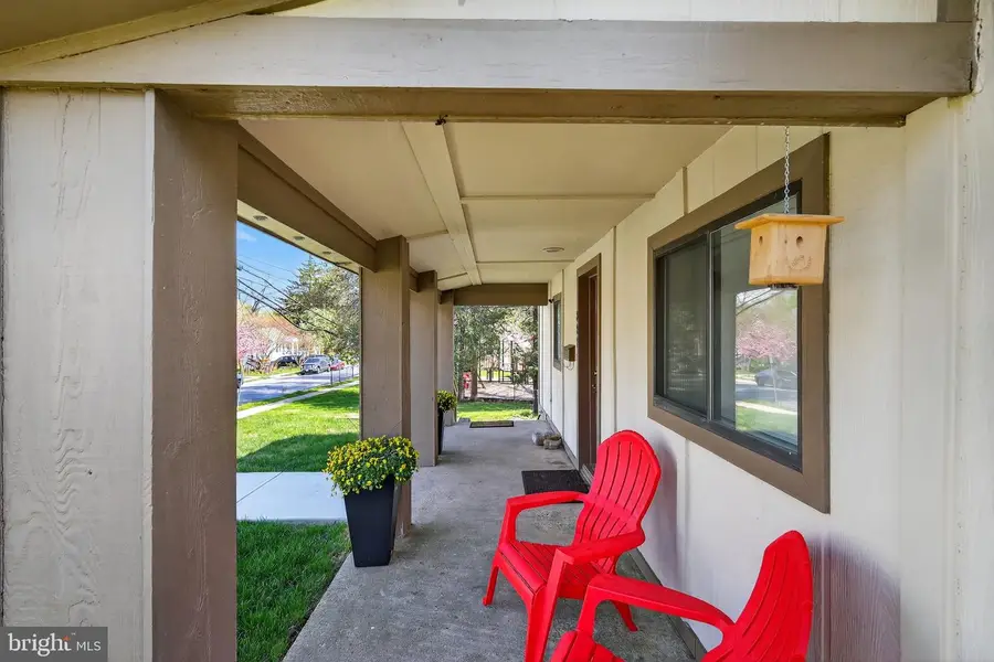 327 S Horners Ln, Rockville, MD 20850 - #2