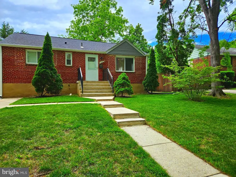 11102 Bucknell Dr, Silver Spring, MD 20902 - #2
