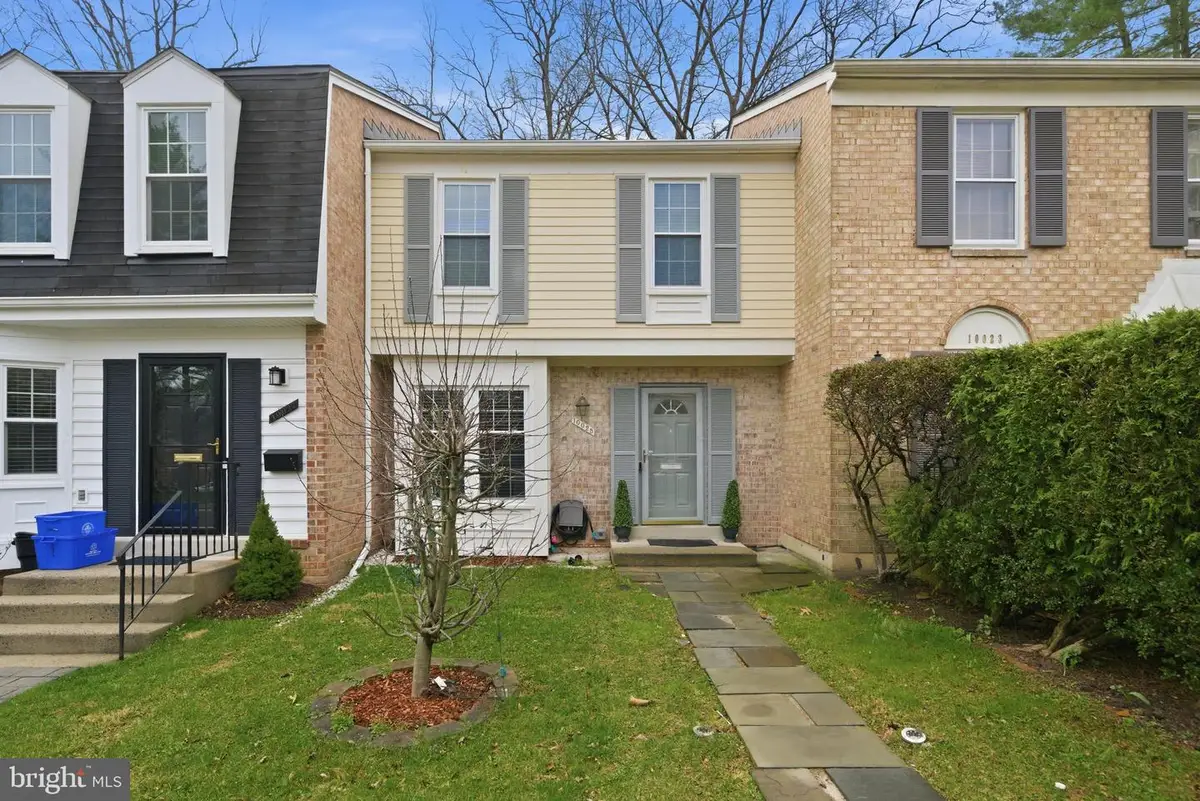 10025 Maple Leaf Dr, Gaithersburg, MD 20886 - #1