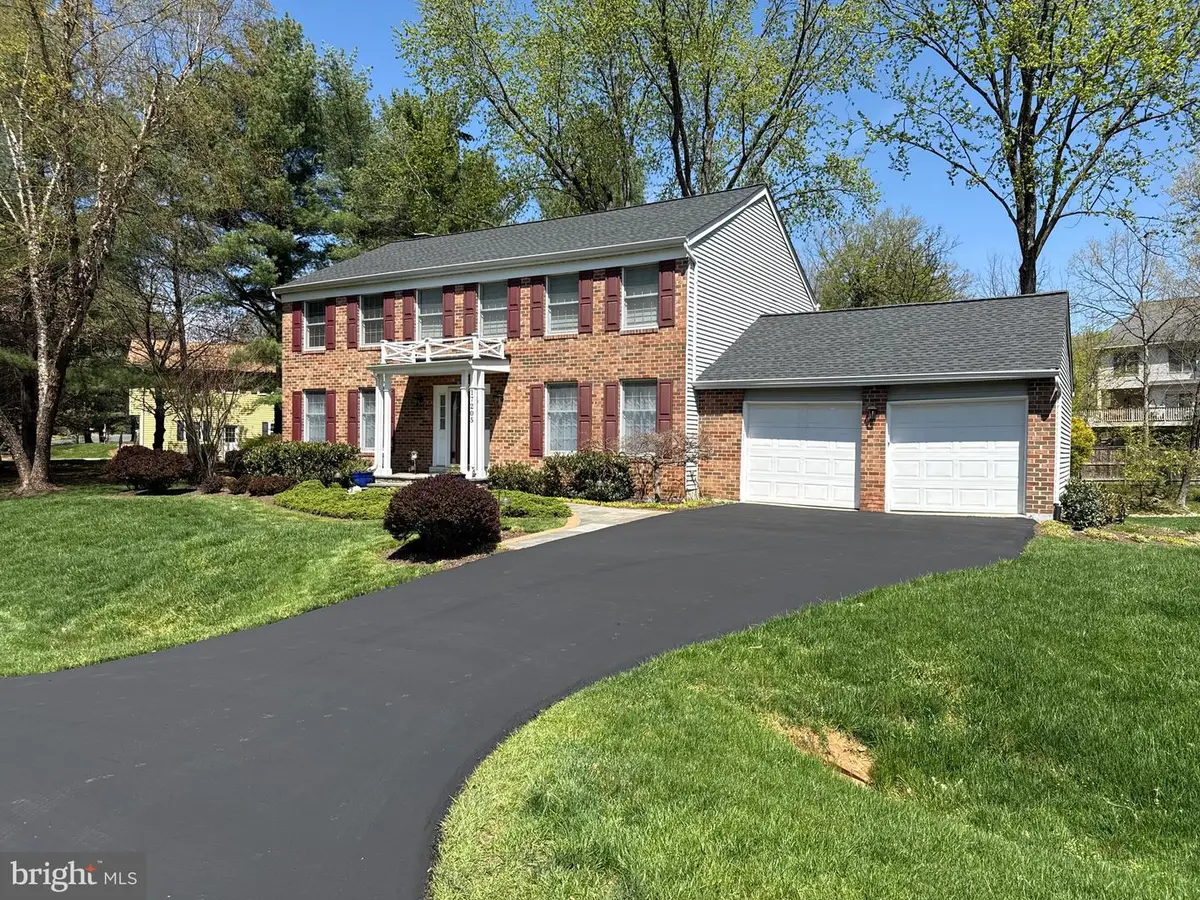 17205 Blossom View Dr, Olney, MD 20832 - #1