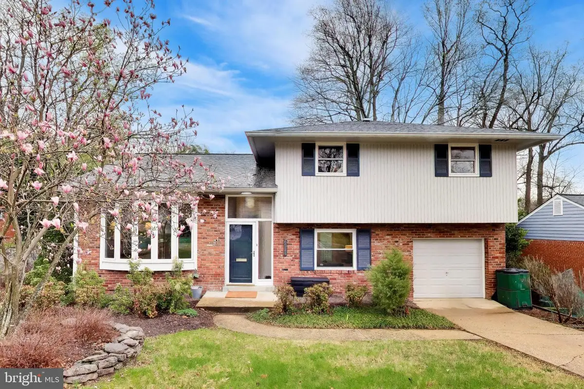6514 Wilmett Rd, Bethesda, MD 20817 - #1