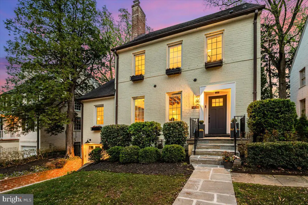 4214 Oakridge Ln, Chevy Chase, MD 20815 - #1