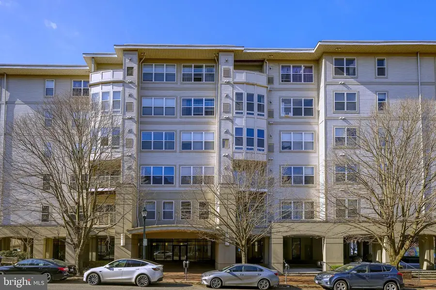 8045 Newell St #514, Silver Spring, MD 20910 - #2