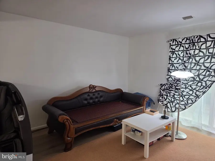 3411 S Leisure World Blvd #90-e, Silver Spring, MD 20906 - #3