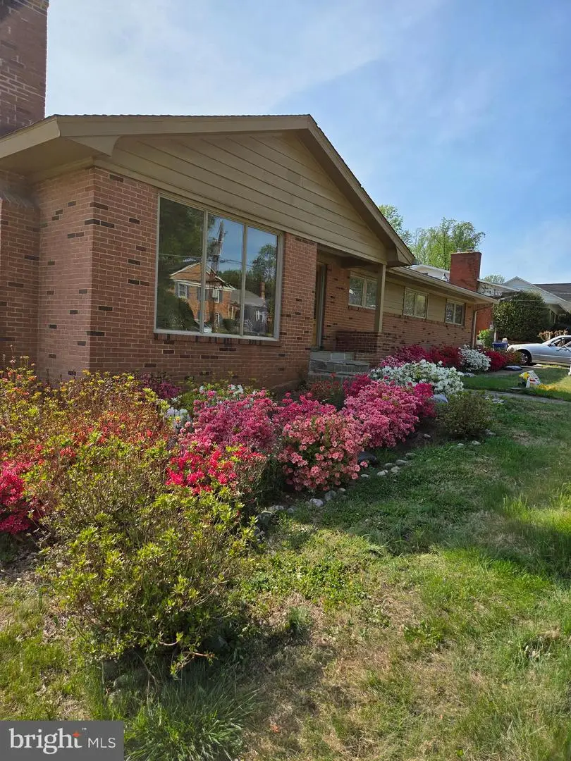 5800 Plainview Rd, Bethesda, MD 20817 - #1