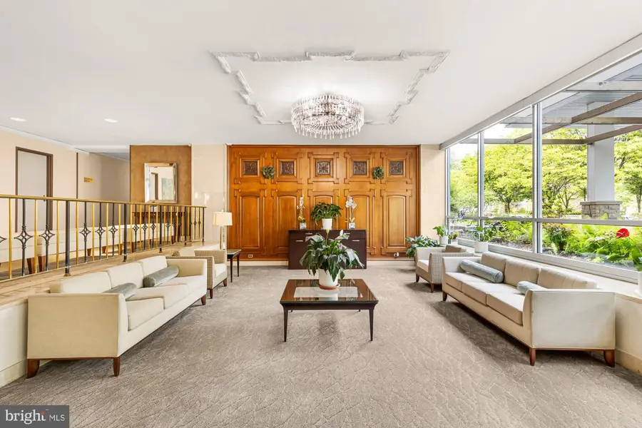 1900 Lyttonsville Rd #818, Silver Spring, MD 20910 - #3