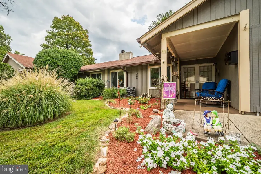 11 Aquarius Ct, Silver Spring, MD 20906 - #2