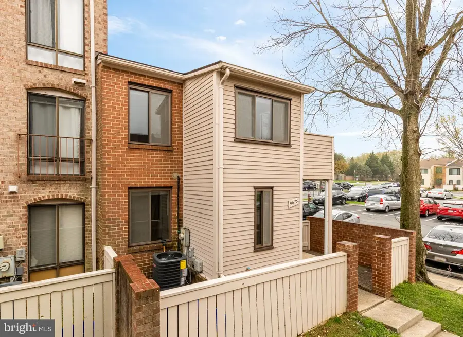 9673 Brassie Way, Gaithersburg, MD 20886 - #3
