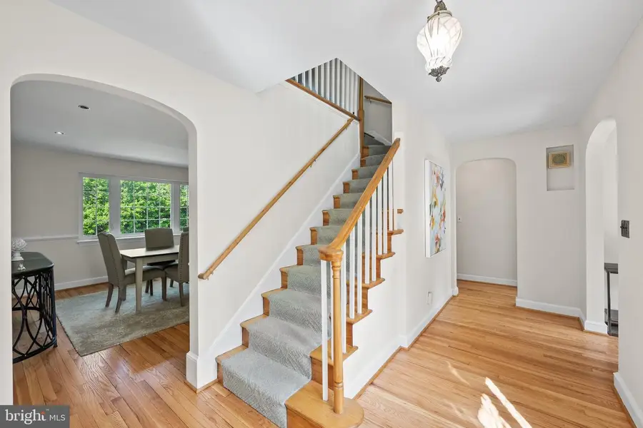 7510 Wyndale Rd, Chevy Chase, MD 20815 - #3